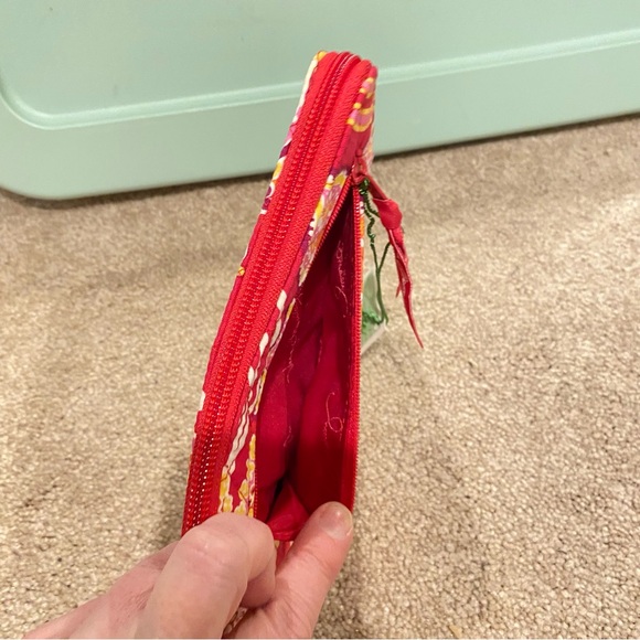Vera Bradley Zip Around Wallet “Raspberry Fizz”. NWT - Picture 3 of 5